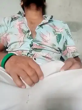 INDIANBOY7439 online show from February 2026 07:58:01 AM