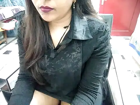 aarushi sharmaa online show from February 2025 03:38:01 PM