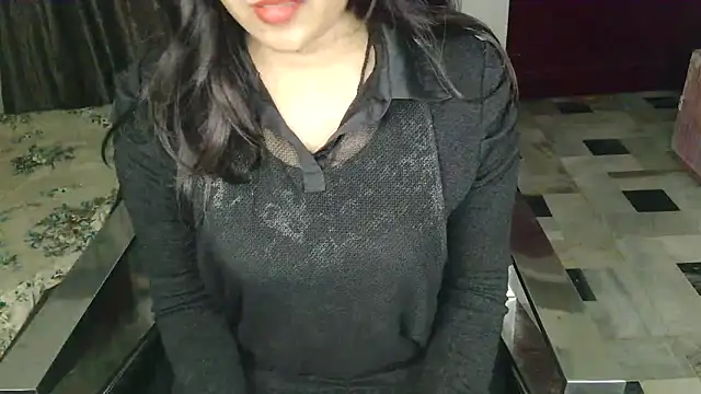 aarushi sharmaa online show from November 2025 05:24:02 PM