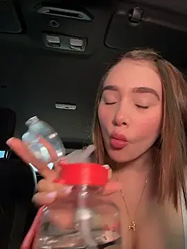 Lanataylor- online show from March 2026 08:23:02 PM