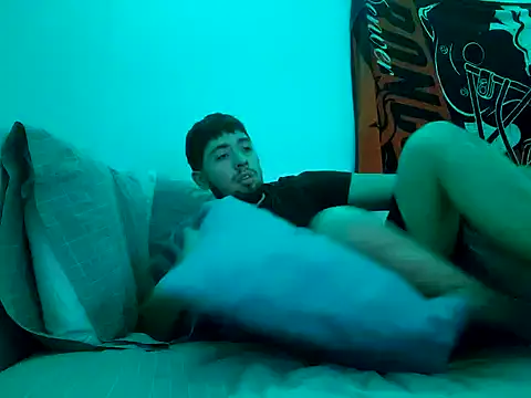 hornycollegestudenthung online show from February 2025 03:30:01 AM