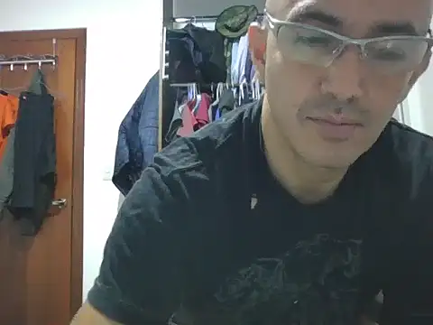 Snapshot of exmilitary chatting on May 2026 03:12:01 AM exmilitary online show from May 2026 03:12:01 AM