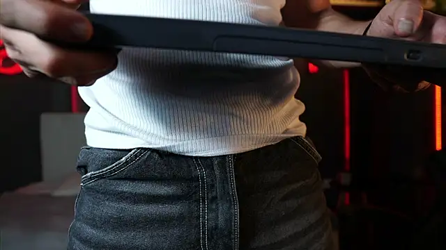 Austin bolt online show from March 2026 02:24:01 AM