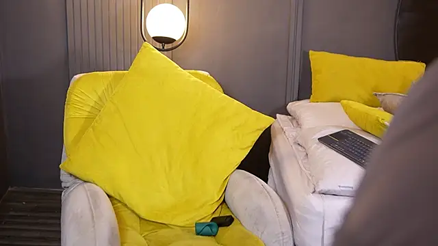 Austin bolt online show from April 2026 01:53:01 AM