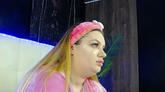 MelanieBrownn online show from February 2026 06:10:01 AM