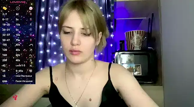 Snapshot of PureAlisMiracle chatting on December 2024 07:11:02 PM PureAlisMiracle online show from December 2024 07:11:02 PM