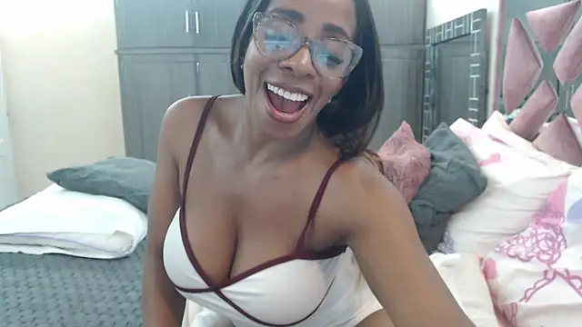 Ginachaudex online show from July 2026 01:19:02 AM