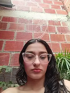 Ary-18 online show from October 2025 01:43:02 PM