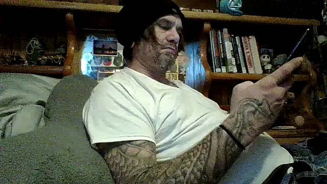 Snapshot of clitstitsandbongrips chatting on December 2024 10:16:02 PM clitstitsandbongrips online show from December 2024 10:16:02 PM