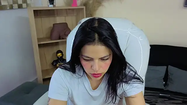 Snapshot of Eliie_Ruizz chatting on October 2025 08:53:02 PM Eliie Ruizz online show from October 2025 08:53:02 PM