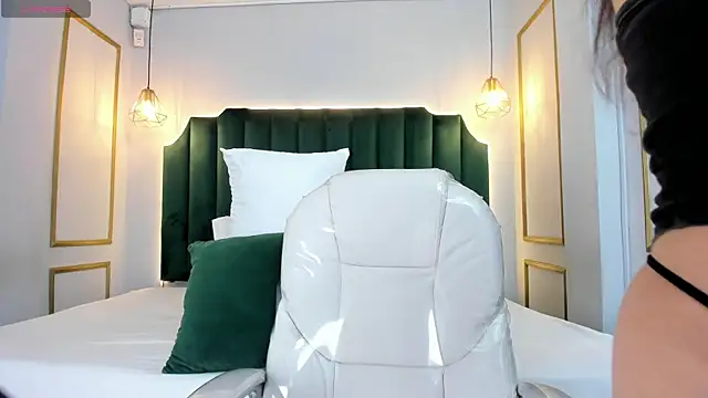 HannaPaola online show from March 2025 10:42:01 PM