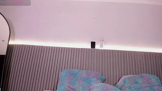 valentina lux online show from January 2026 07:06:02 PM