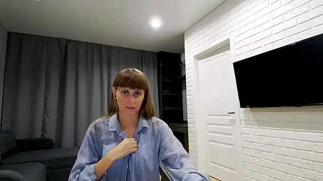 Daniella Lorente online show from July 2026 11:20:01 PM