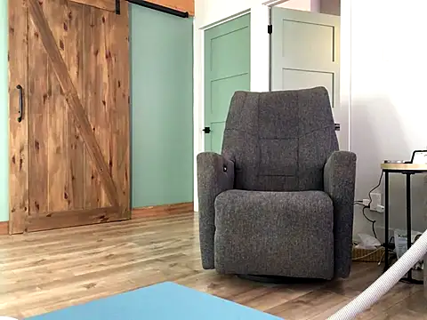 Snapshot of Frankdick01 chatting on November 2025 03:39:01 PM Frankdick01 online show from November 2025 03:39:01 PM