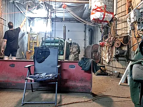 Snapshot of Frankdick01 chatting on November 2025 07:52:01 AM Frankdick01 online show from November 2025 07:52:01 AM