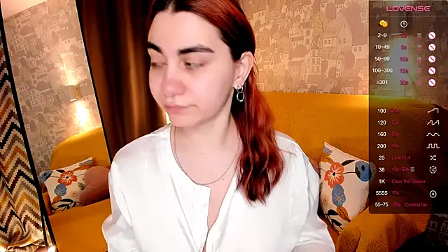 Snapshot of hannacheekss_ chatting on June 2026 02:01:02 AM hannacheekss online show from June 2026 02:01:02 AM