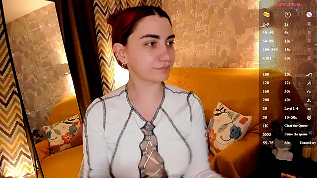 Snapshot of hannacheekss_ chatting on July 2026 02:03:02 AM hannacheekss online show from July 2026 02:03:02 AM