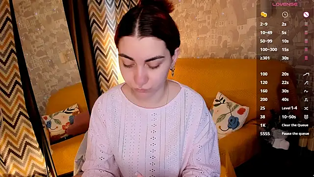 Snapshot of hannacheekss_ chatting on July 2026 02:05:02 AM hannacheekss online show from July 2026 02:05:02 AM