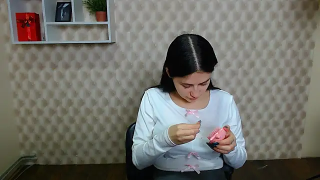 Snapshot of AliceSexyyy_ chatting on November 2025 06:01:01 AM AliceSexyyy online show from November 2025 06:01:01 AM