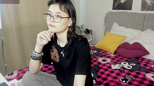 Emily Strikeee online show from March 2026 04:16:01 AM