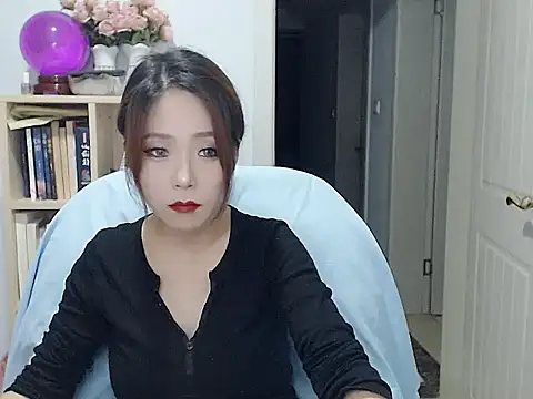 Snapshot of SuSushi728 chatting on November 2025 03:45:02 PM SuSushi728 online show from November 2025 03:45:02 PM