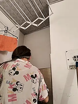 Tefannyy  online show from February 2026 01:32:02 PM