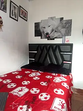 Snapshot of The__Rodriguez chatting on November 2025 06:11:02 PM The Rodriguez online show from November 2025 06:11:02 PM