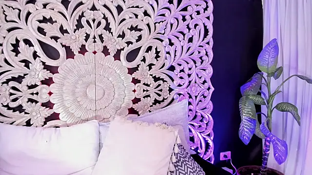 Mindy sweety online show from April 2026 01:41:01 PM