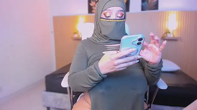 cloe sirena online show from February 2026 03:38:01 PM