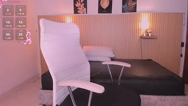 cloe sirena online show from April 2026 02:17:02 PM