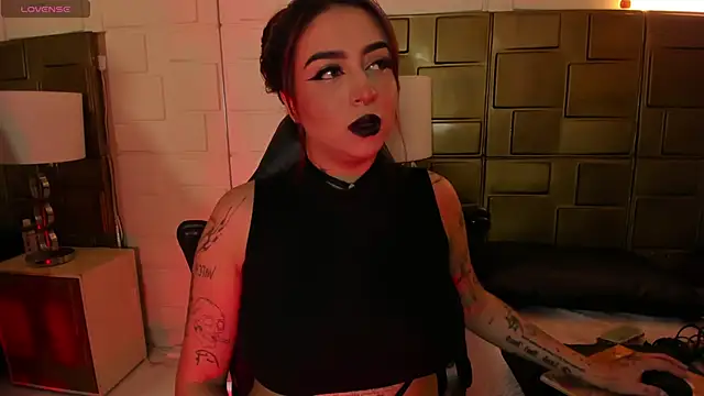 Snapshot of AnnikaMerliahh_ chatting on March 2025 12:00:01 PM AnnikaMerliahh online show from March 2025 12:00:01 PM