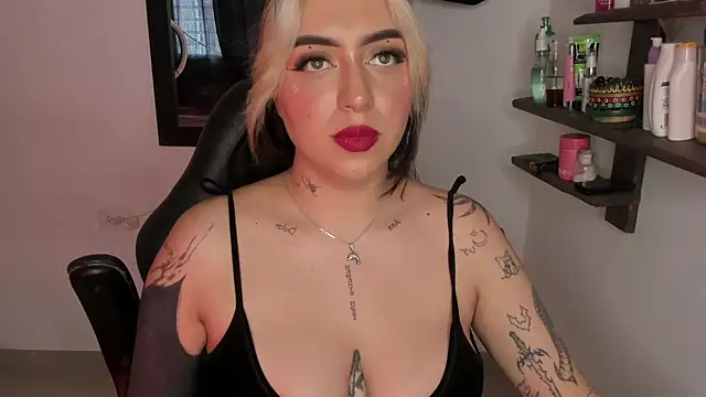 Snapshot of AnnikaMerliahh_ chatting on January 2026 05:27:02 PM AnnikaMerliahh online show from January 2026 05:27:02 PM