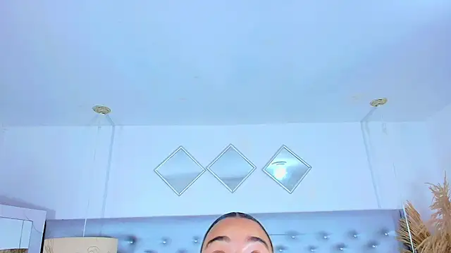 EileenBenzon online show from February 2026 05:03:02 AM