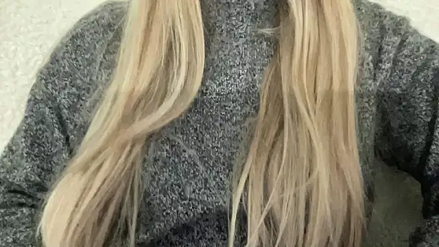 YourGreekAnna online show from November 2025 10:10:02 PM