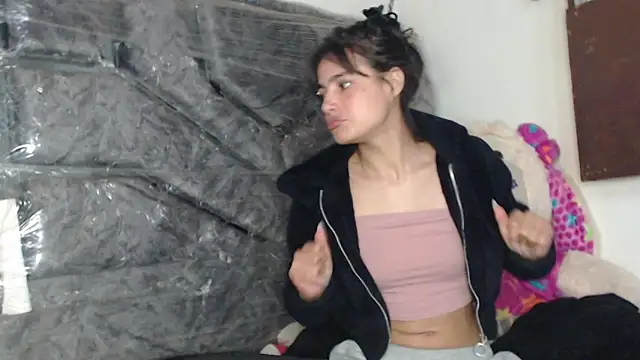 skinny sweet2411 online show from November 2025 10:48:01 PM