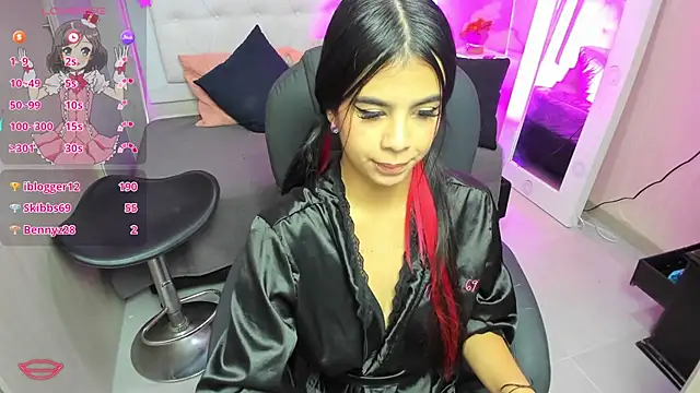 EMALINDA  HILSS online show from February 2025 06:08:02 PM