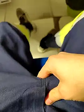 coppiapazza online show from December 2024 09:04:02 PM