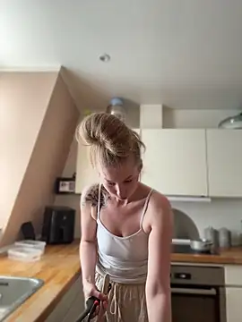 Hr Frk Olsen online show from April 2026 09:24:01 AM