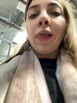 Snapshot of Sunny___Bunny chatting on January 2025 02:46:01 PM Sunny Bunny online show from January 2025 02:46:01 PM