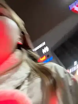 Snapshot of Sunny___Bunny chatting on January 2025 05:50:01 PM Sunny Bunny online show from January 2025 05:50:01 PM