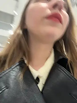 Snapshot of Sunny___Bunny chatting on February 2025 04:13:02 PM Sunny Bunny online show from February 2025 04:13:02 PM