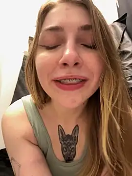 Snapshot of Sunny___Bunny chatting on March 2025 03:13:02 PM Sunny Bunny online show from March 2025 03:13:02 PM