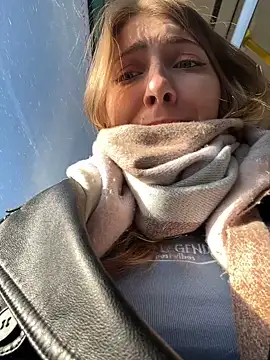 Snapshot of Sunny___Bunny chatting on March 2025 01:30:01 PM Sunny Bunny online show from March 2025 01:30:01 PM