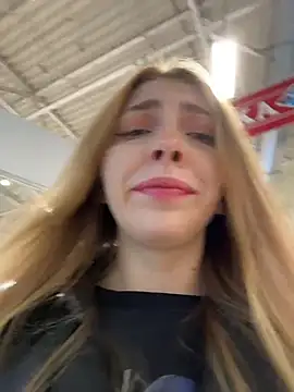 Snapshot of Sunny___Bunny chatting on October 2025 08:11:02 AM Sunny Bunny online show from October 2025 08:11:02 AM