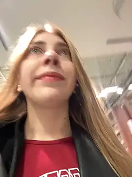 Snapshot of Sunny___Bunny chatting on November 2025 01:11:02 PM Sunny Bunny online show from November 2025 01:11:02 PM