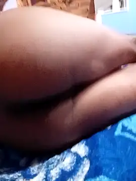 paugrande453 online show from December 2024 01:21:01 PM