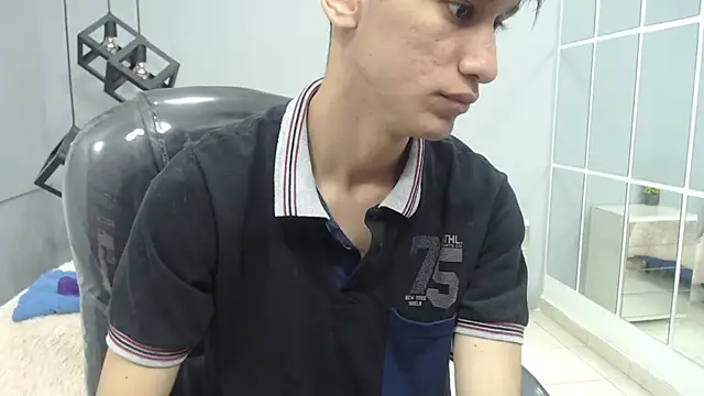 Snapshot of alan_ws chatting on January 2025 12:18:01 PM alan ws online show from January 2025 12:18:01 PM