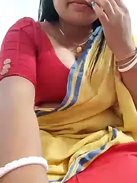 Snapshot of Priya_2222 chatting on January 2025 04:20:01 PM Priya 2222 online show from January 2025 04:20:01 PM