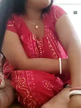 Snapshot of Priya_2222 chatting on February 2025 06:04:01 PM Priya 2222 online show from February 2025 06:04:01 PM