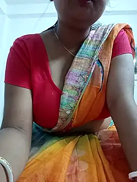 Snapshot of Priya_2222 chatting on April 2026 06:53:02 PM Priya 2222 online show from April 2026 06:53:02 PM